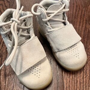 Toddler Adidas Hightop Size 7US